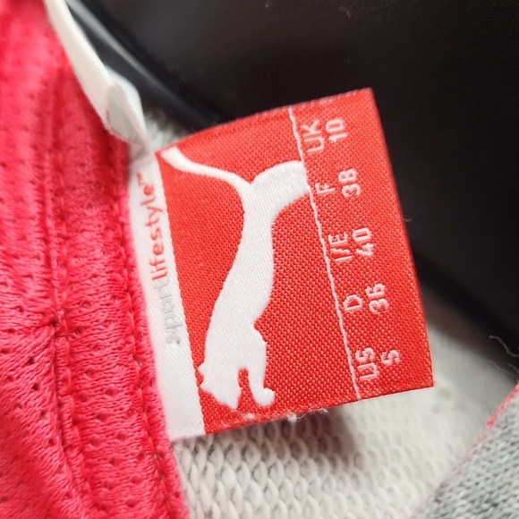 Puma Logo Hoodie - Picture 9 of 11